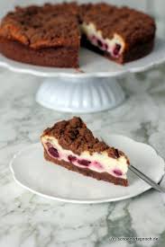 Mit 1 tl puderzucker bestäuben. Schoko Kasekuchen Mit Kirschen Und Streuseln Schoner Tag Noch