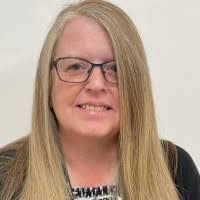 Sharon Elwell's Instagram, Twitter & Facebook