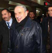 İsmail hakkı karadayı (dönemin genelkurmay başkanı, dava devam ederken öldü) çevik bir (emekli orgeneral) Yok Eski Baskani Guruz Tutuklandi