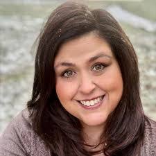 Tracy Brewington's Instagram, Twitter & Facebook