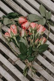 The doctor takes rose to the day pete died so that he is not alone when he dies. Diy Last Minute Vatertagsgeschenk Fasten Ur Seatbelts