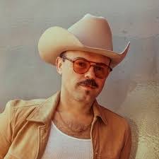 Steve Dorian's Instagram, Twitter & Facebook