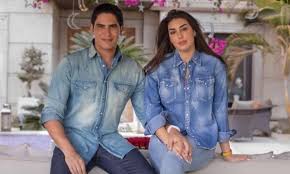 .انا اسمي رامي وعمري 20 سنه اروي لكم قصتي اليتي حصلت معي من حوالي شهر مع خالتي ياسمين التي تكبرني بربع سنوات انا وحيد امي وابي انا من الاردن وعايش انا وابوي امي في. Ø¨Ø¬Ù„Ø³Ø© ØªØµÙˆÙŠØ± Ø¬Ø¯ÙŠØ¯Ø© ÙŠØ§Ø³Ù…ÙŠÙ† ØµØ¨Ø±ÙŠ ÙˆØ£Ø¨Ùˆ Ù‡Ø´ÙŠÙ…Ø© ÙŠØ­ØªÙÙ„Ø§Ù† Ø¨Ø¹ÙŠØ¯ Ø²ÙˆØ§Ø¬Ù‡Ù…Ø§ Ø§Ù„Ø£ÙˆÙ„ Ø§Ù„ÙÙ† Ø¬Ø±ÙŠØ¯Ø© Ø§Ù„Ø·Ø±ÙŠÙ‚