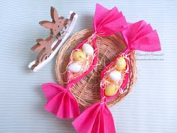 Dans notre petite série de décoration de table, voici une autre façon de plier les serviettes… en former de lapin ! Realiser Un Pliage De Serviette Pour Paques Passions Et Creations