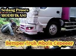 Menurut taryo setiap modifikasi 3 truk isuzu elf nmr 71 senilai rp 150 juta masing masing. Proses Modifikasi Truk Mbois Elf Macan Variasi Pembuatan Youtube