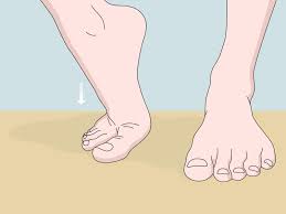 Claw toe — when the 4 smallest toes bend up at the joint closest to the foot, and then each joint thereafter bends down. Easy Ways To Crack Your Toe 9 Steps With Pictures Wikihow