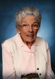 Mary Henze's Instagram, Twitter & Facebook