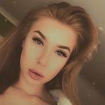 Elisha Hooks's Instagram, Twitter & Facebook