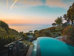 Johnny carson's former malibu compound listed by billionaire film producer sydney kimmel. A 115 Million Mansion With A Private Beach Is On The Market In Malibu