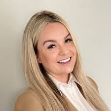 Jonathan Mena's Instagram, Twitter & Facebook