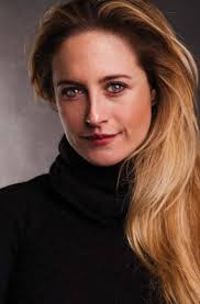 Canan ergüder, 15 temmuz 1977 tarihinde i̇stanbul'da doğmuştur. Ahlaksizlarla Mucadelenin Tek Yoludur Sanat Dergidir