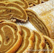 Add raspberry extract to one bowl and pear extract to the other. Croatia Full Of Life On Twitter Walnut Cake Poppy Cake Gingerbread Bear Paws Biscuits Shaped Like Bear Paws Vanilla Cookies Breskvice Peach Cookies Salenjaci Guzvara Are All Part Of The Slavonia Baranja