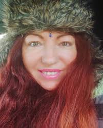 I took this photo of me yesterday and I forgot about it and when I saw it  this morning in my camera roll It almost was like looking at someone who  isn't