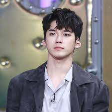 Ia adalah mantan anggota dari grup idola asal . Genap 24 Tahun 24 Fakta Unik Ong Seongwu Yang Bikin Jatuh Hati