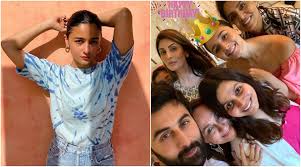 Alia bhatt (born 15 march 1993) is an actress and singer of indian origin and british citizenship, who works in hindi films. 77sslcfmi8kggm