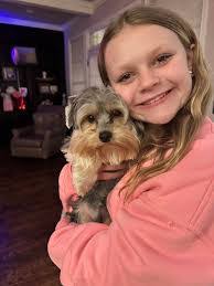 Vicki Cowell's Instagram, Twitter & Facebook