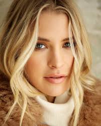 Lily Darragh (@lilydarragh) • Instagram photos and videos