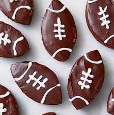 Thread on to the skewers in the pattern that you would like, or let the kids assemble them themselves. 40 Easy Super Bowl Dessert Ideas Best Super Bowl Themed Treats