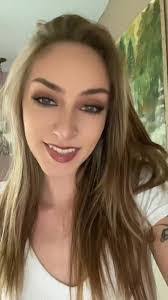 Tamra Knapp's Instagram, Twitter & Facebook