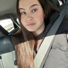 Mariah Powell 🧸 (@mariahhpowell)