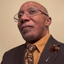 officiating crew misses holding calls