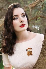 Daisy Jean's Instagram, Twitter & Facebook