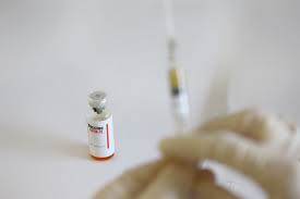 Mesajcı rna, yani mrna molekülleri, zaten vücudumuzda doğal olarak üretilen protein sentezinde haberleşme rolü oynarlar. Mrna Asisi Nedir Nasil Gelistiriliyor Mrna Asisi Genlerimizi Degistirebilir Mi Evrensel