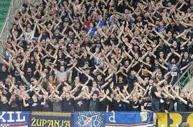 Successivamente, nel 1899 viene fondata un'altra società in cui si pratica calcio, l'újpest Fanatics Of Football On Twitter Dinamo Zagreb At Ferencvaros Ultras Ucl