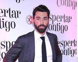 Gonzalo peña is an actor, known for enamorándome de ramón (2017), la malquerida (2014) and despertar contigo (2016). Ordenan El Arresto Del Actor Gonzalo Pena Acusado De Violacion A Daniela Berriel