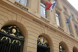 Toutes les infos et recommandations sur hôtel de police 245 avenue pierre gamel. Hotel De Ville De Metz