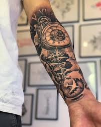 Simple arm tattoos are a great way to express yourself. Novohatskytattoo Tattoo Inspiration Sleeve Tattoos Tattoos