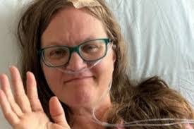 Lori Heffner's Instagram, Twitter & Facebook