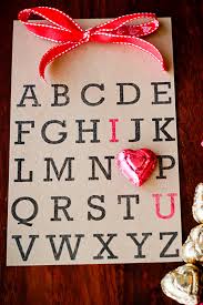 Choose from thousands of make valentine's cards or create your own from scratch! 38 Diy Valentine S Day Cards Easy Valentine S Day Card Ideas