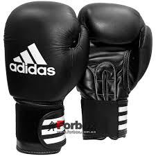 Лучшие боксерские перчатки по версии 4мма. Bokserskie Perchatki Adidas Performer 2 Kozha Adibc01 Chernye Kupit V Magazine Forbox