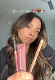 👄🧎‍➡️🙈 #lipcombo #summerfridays #makeupfroever  #makeupforeverwhereverwalnut #makeupforeverlipliner #winterlipcombo  #summerfridaysbrownsugar