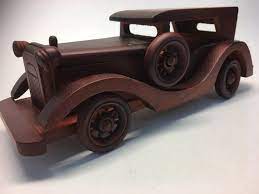 Classic 1932 Packard 10 Wooden Car Model Stained Mahogany Once Had A Second Spare Tire Attached To Right Side Of Hood First Spare In 2020 Wood Model Wooden Car Wood