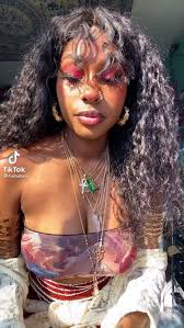 Monique Barrow (monique_barrow)