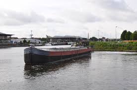 Terengganu jalan putra a/2,taman bandar putra no 17,ground floor & first floor. Paintservice Portservice