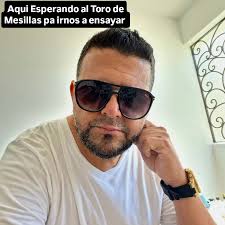 Joaquin Lira (@joaquinliraoficial) • Instagram photos and videos