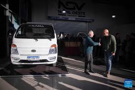 ESPECIAL: Vehículos de carga chinos optimizan transporte urbano de  mercaderías en Argentina