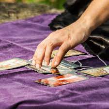 With angel readings, psychics must rely on intuition and clairvoyance while also using a deck of angel cards. I Was An Astrologer Here S How It Really Works And Why I Had To Stop Life And Style The Guardian