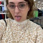 Victoria Shrader's Instagram, Twitter & Facebook