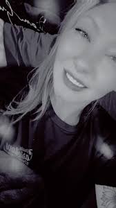 Nicole Starr Reynolds (@urstrulystarr)