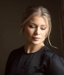 Meadhbh Walsh Music 添加了1 张新照片。