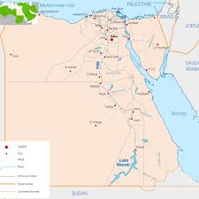 تنقسم جمهورية مصر العربية إلى 27 محافظة في 7 أقاليم، كل محافظة لها عاصمة ويتبعها مراكز أو أقسام أو مراكز وأقسام معاً، المراكز الإدارية توجد في المحافظات التي بها ريف، وينقسم المركز الواحد إلى وحدات محلية؛ وعاصمة المركز أكبر بلاده وتكون مدينة، وعاصمة الوحدة. Ù…ØµØ± Fanack Ø§Ù„Ù…ÙŠØ§Ù‡
