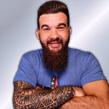 Devin Harlow's Instagram, Twitter & Facebook