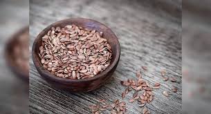 Read further to know about the benefits and uses of flaxseeds for hair. Make Use Of Flaxseeds For Phenomenal Hair Growth Misskyra Com