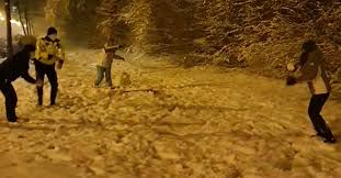 Balea ice hotel infrastructure and features. Ce Se Va Construi In Locul Hotelului De GheaÅ£Ä De La Balea Lac Foto Smart Radio