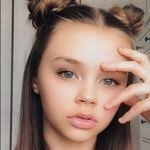 Alisha Morrow's Instagram, Twitter & Facebook