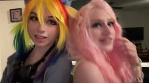 Loopzie 🤓 (@loopziepop)